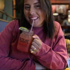 Meet your Posher, Phoebe